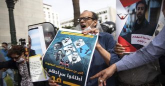 Copertina di Il Parlamento Ue condanna il Marocco per i giornalisti detenuti. E chiede misure contro la corruzione come per il Qatar (Fdi si astiene)