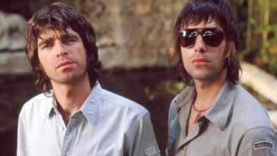 Copertina di Noel e Liam Gallagher bloccano l’asta milionaria dei nastri segreti. Le oltre 100 ore di registrazioni inedite bloccate (almeno per il momento)