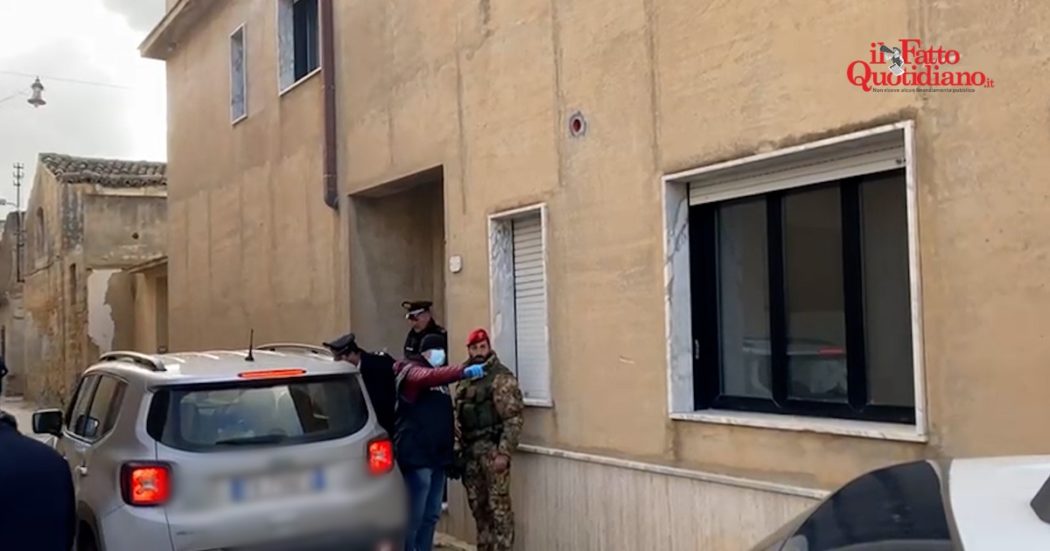 Messina Denaro, perquisita un’abitazione vicino alla casa del fratello del boss: le immagini