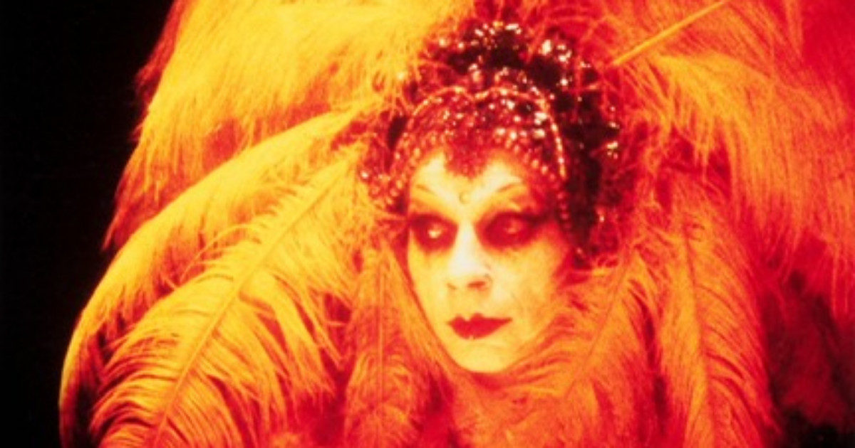 La lezione di Lindsay Kemp, l'”artista totale” che conquistò David Bowie e che ha ancora tanto da dire