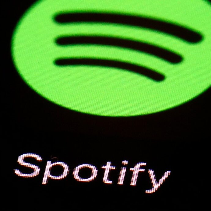 Anche gli utenti free di Spotify potranno scegliere quali canzoni ascoltare: come funziona