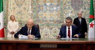 Copertina di Meloni va in gita ad Algeri e il ministro resta Descalzi