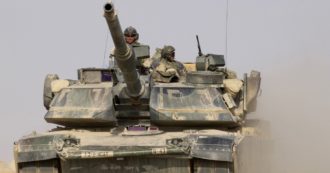 Ucraina, secondo Der Spiegel la Germania manderà i suoi carri Leopard. La svolta dopo che gli Usa hanno dato l’ok all’invio di Abrams