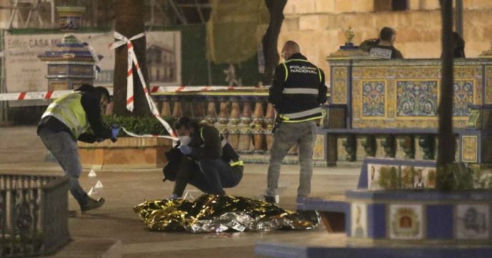 Attacco con il machete in due chiese nel sud della Spagna: ucciso un sacrestano e 4 feriti. Arrestato un uomo, si indaga per terrorismo
