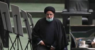Copertina di Iran, sempre più religiosi legati al regime contro la repressione di piazza: “Punizioni e condanne inique. Lo scopo è creare terrore”