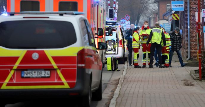 Attentato sul treno: 2 vittime e 5 feriti
