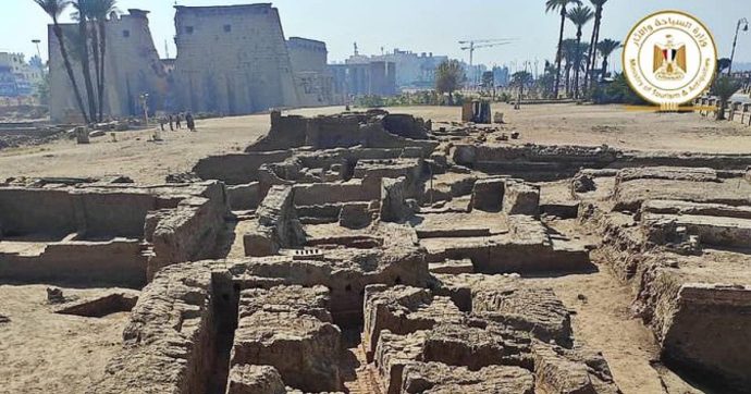 A Luxor scoperta una città romana di 1.800 anni fa. Gli archeologi: “Un intero insediamento residenziale, trovato intatto”