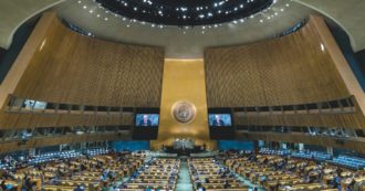 Copertina di Stefano Zamagni: “Per i negoziati rifondare l’Onu. Zelensky a Sanremo? Scivolone”