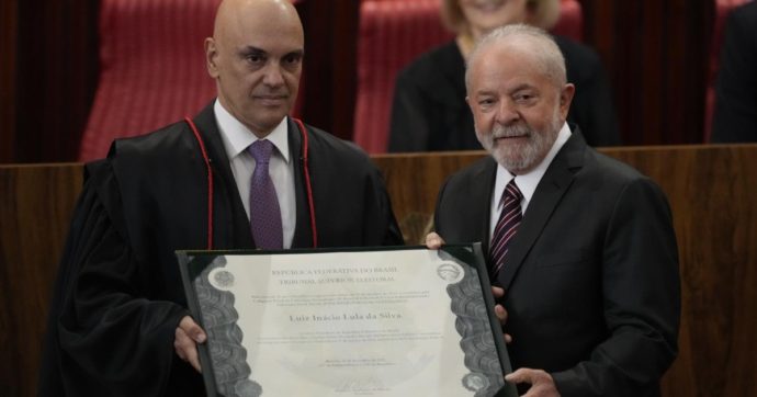 Brasile, la stretta sui social del giudice della Corte Suprema Moraes dopo il tentato golpe