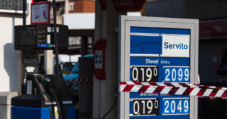 Copertina di Controlli della Gdf sui benzinai, quasi due su cinque non in regola con le nuove disposizioni. Prezzi ancora in rialzo