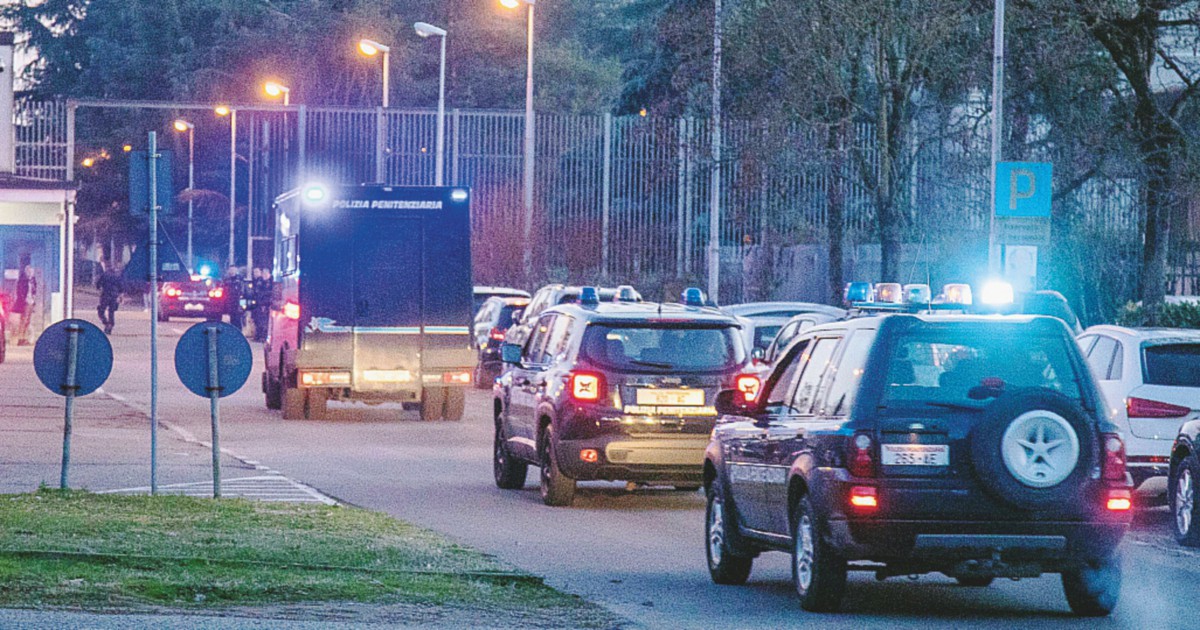 Cospito Opera Un Rischio La Scelta Del Carcere vicino Agli 