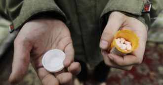 Copertina di Canada, la British Columbia depenalizza le droghe pesanti: “Troppi morti per overdose da oppioidi”