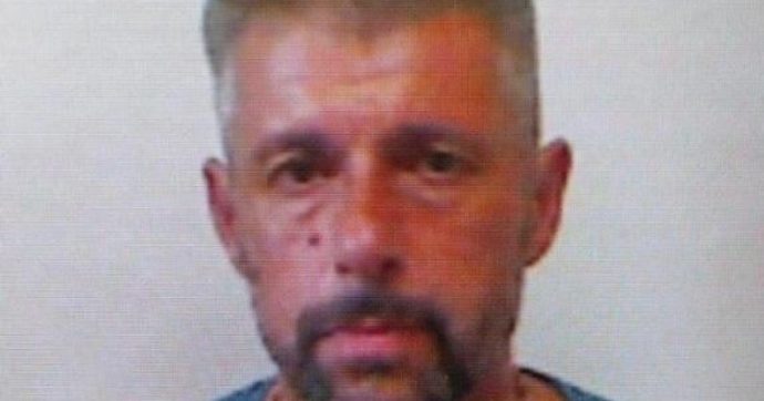 Killer di ‘ndrangheta evade dai domiciliari, condannato per l’omicidio di un carabiniere e in attesa della Cassazione per il delitto di un boss