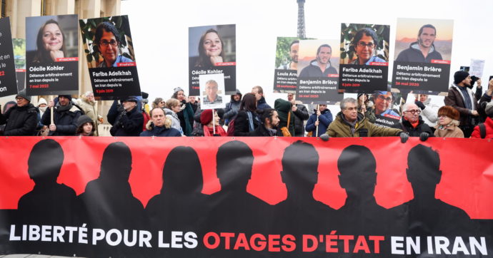 Iran, il buio ha inghiottito Shahla: 20 anni, incinta e condannata a morte