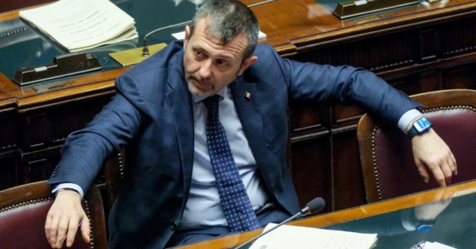 Donzelli e Delmastro, parte l’indagine per le rivelazioni su Cospito: lo scudo può salvarli