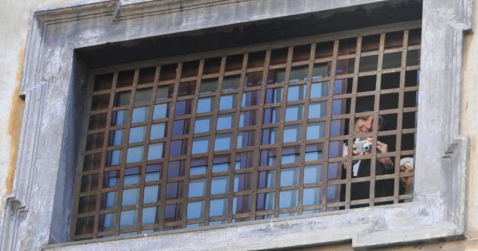 Ravello, c’è la resa delle suore ribelli: “Il convento vivrà”