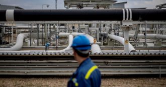 Copertina di Big oil, utili record da 200 miliardi di dollari