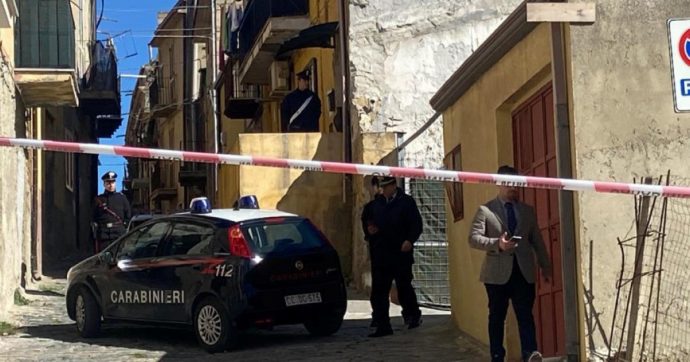 Enna, uccide la suocera con coltellata alla gola