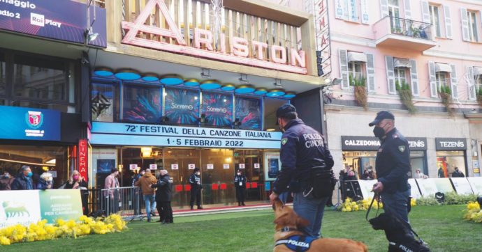 Sanremo, la Rai si blinda: il timore di azioni al Festival