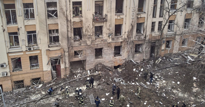 Ucraina, Kiev: “Non useremo armi a lungo raggio contro la Russia”. Prigozhin: “A Bakhmut gli ucraini combattono fino all’ultimo fosso”