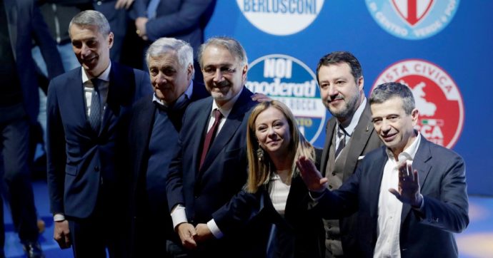 “Ridare i soldi ai partiti”: l’asse tra Pd e Forza Italia spacca la maggioranza