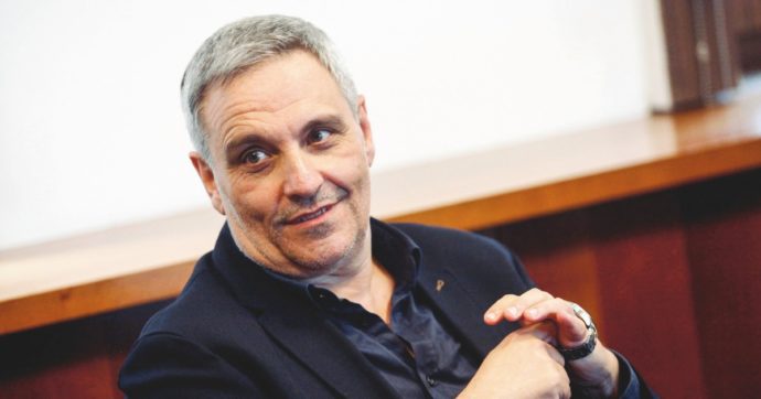 De Giovanni: “L’autonomia uccide l’Italia. Mi affido solo a Mattarella”