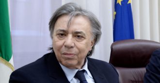 Copertina di Sanremo, Carlo Freccero: “La Rai ha avuto timore per ascolti, spot, proteste”