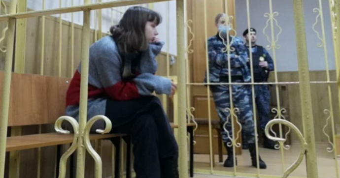 La Russia dei delatori: a 19 anni, rischia la colonia penale per essere contro la guerra