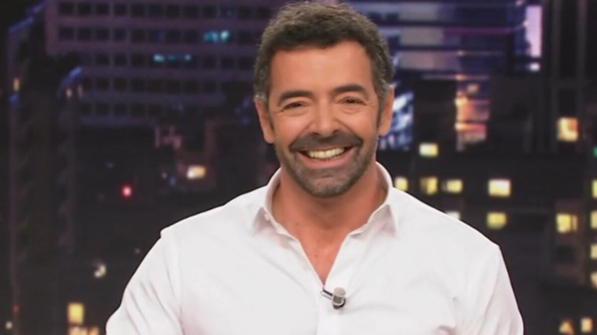“Lorella Cuccarini mi ha dato del maschilista, non mi ci ritrovo e per fortuna in tanti non si ritrovano in questa descrizione. Se ha percepito questo mi dispiace, ma il tempo lenisce tutto”: Alberto Matano risponde alla conduttrice