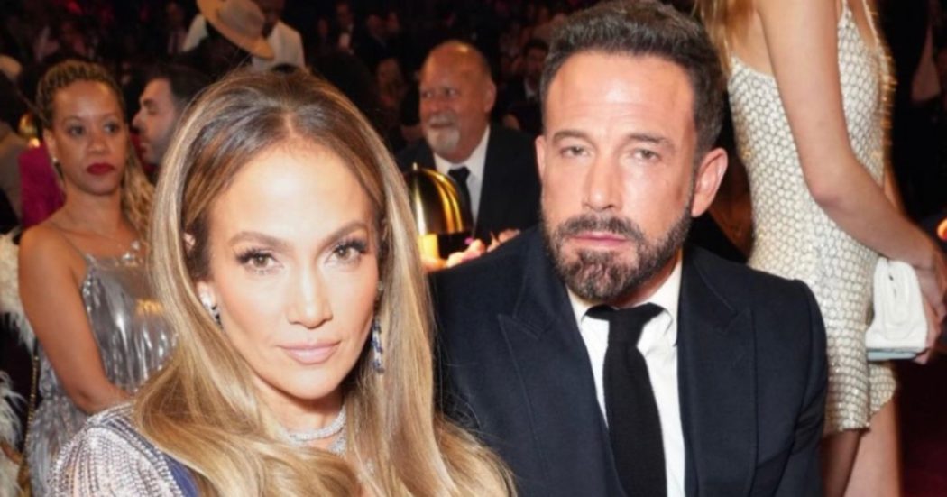 Ben Affleck lascia la casa di Jennifer Lopez da solo e furibondo: “Si è avvicinato con fare minaccioso”