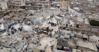 Copertina di Terremoto in Siria, la città di Atareb ridotta in macerie: le immagini dall’alto