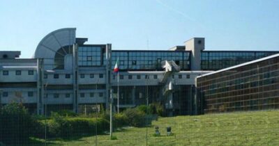 Copertina di Al Tribunale di Prato carenze di organico e 10mila sentenze arretrate, l’Anm: “Situazione drammatica”