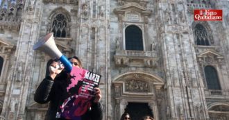 Copertina di Non Una di Meno Milano lancia lo sciopero per l’8 marzo: “Meloni parla di sacralità della vita, ma fa morire le donne di fame con i tagli ai sussidi”
