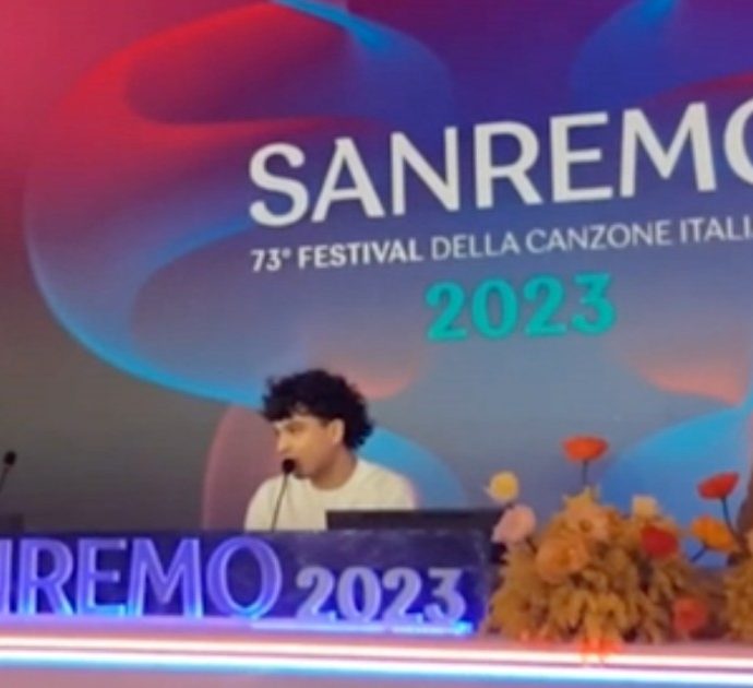 Sanremo, Leo Gassmann sull’episodio delle rose distrutte sul palco: “Blanco ha sbagliato, è stato un errore, a volte noi ragazzi ne facciamo”