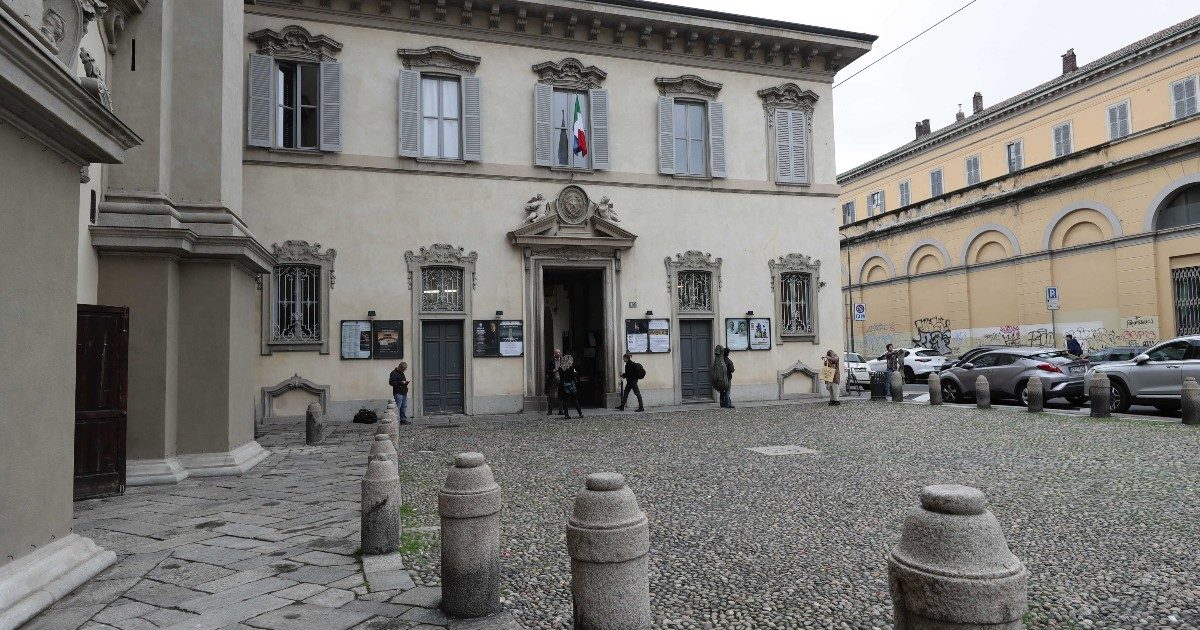 Conservatorio di Milano, “richiesta di arresto per quattro docenti” per il caso dei test di ammissione