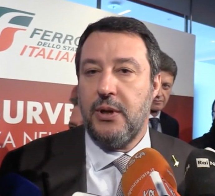 Sanremo, Salvini: “Non commento Fedez, ho cose più importanti di cui occuparmi. Ho visto tre volte l’esibizione di Al Bano, Ranieri e Morandi”