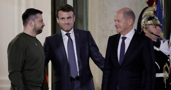 Meloni-Macron, scontro per l’esclusione dell’Italia dal vertice con Zelensky. E salta anche il bilaterale a Bruxelles