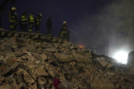 Terremoto di magnitudo 6.1 in Turchia occidentale, epicentro a Sindirgi. Scosse sentite a Istanbul