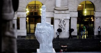 Copertina di A Piazza Affari nel 2022 extraprofitti da 70 miliardi