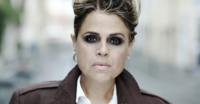 Tosca: “Una maratona per l’Iran: la nostra poesia al servizio della rivoluzione”