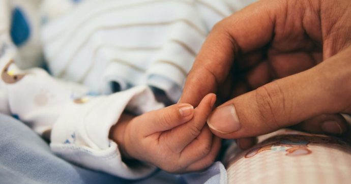 Parto e rooming in, dal passato impariamo a prenderci cura delle neo-mamme