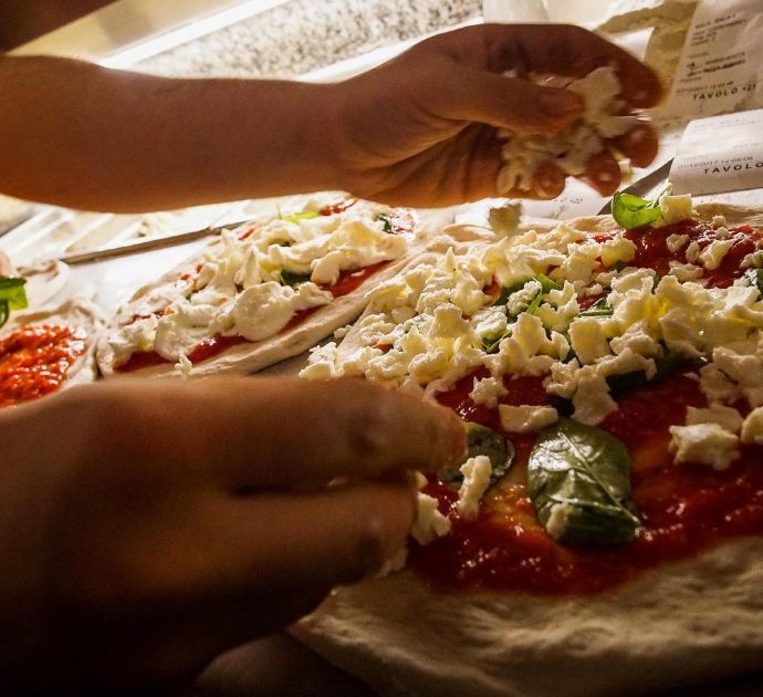 La classifica delle 50 migliori pizzerie d’Italia 2026: per la prima volta c’è Milano sul podio, Napoli solo terza