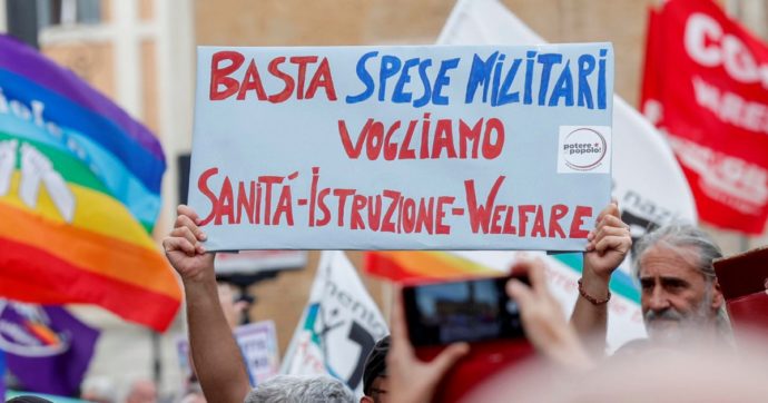 Ucraina, Ugo Mattei: “Ora due referendum: basta inviare armi e più soldi alla Sanità”