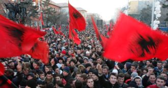 Copertina di 15 anni fa l’indipendenza del Kosovo – L’accordo con la Serbia è più vicino: “Sarebbe il definitivo distacco di Belgrado da Mosca”