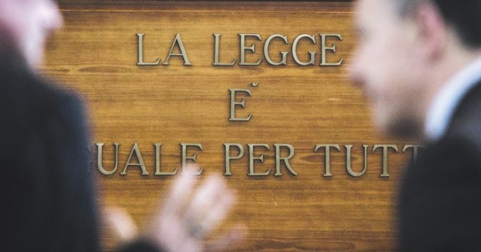 Delmastro indagato: “Violò un segreto amministrativo”