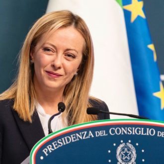 Copertina di Il blitz di Meloni è un super-malus per gli italiani: il Fatto di domani 18 febbraio