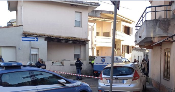 Oristano, mamma uccide a coltellate la figlia di 13 anni e si butta dalla finestra. Le sue condizioni sono gravi