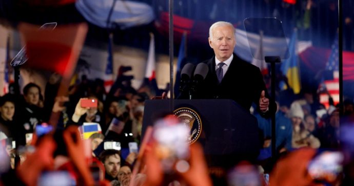Joe Biden:  “Contro lo zar Putin c’è una Nato  di ferro. Kiev libera”
