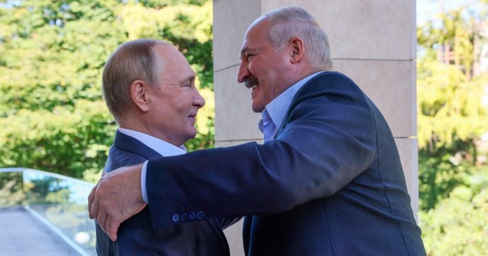 “La Russia ha un piano per annettere la Bielorussia entro il 2030”: il documento segreto del Cremlino rivelato da pool di media