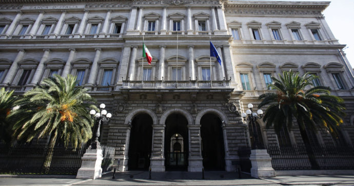 Diamanti Mps, il whistleblower rischia il lavoro e pure di finire sotto processo